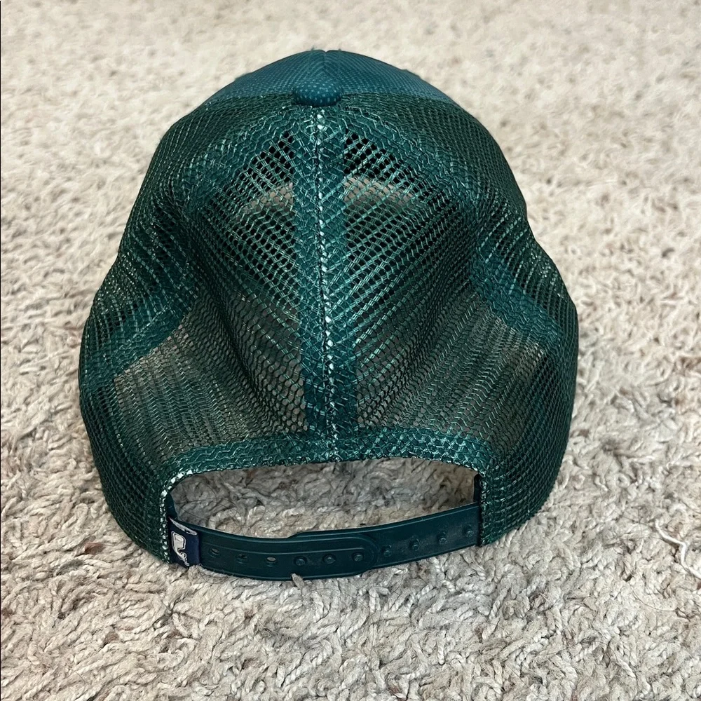 Vineyard Vines Hat - Picture 2 of 3